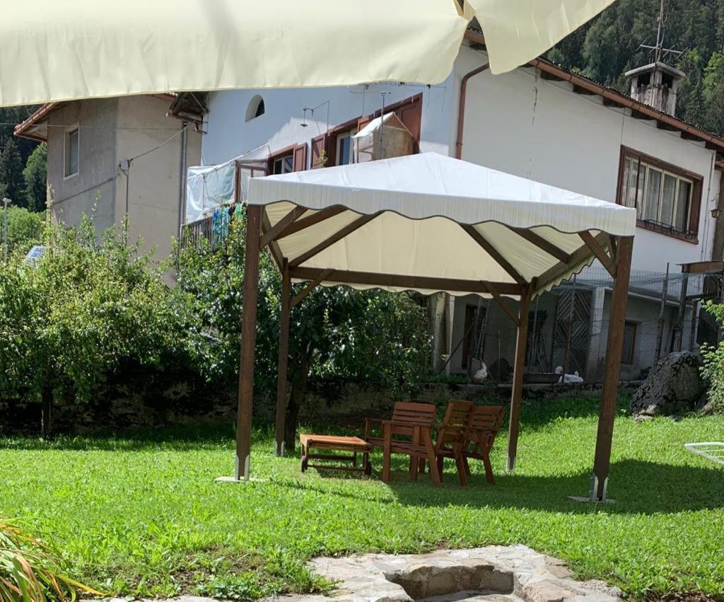דירות פייבה די קדורה L' Antica Casa Di Maria Lilia מראה חיצוני תמונה
